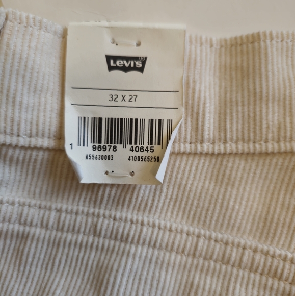 NWT Levi's Premium Middy Ankle Bootcut Corduroy Pants Cream Size 32 x 27 - Picture 11 of 15